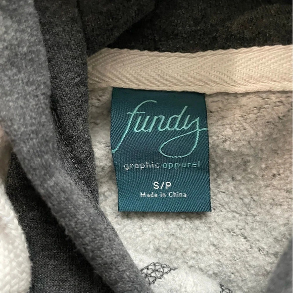 Prince Edward Island Grey Hooded Sweatshirt Men’s Small - Picture 3 of 6